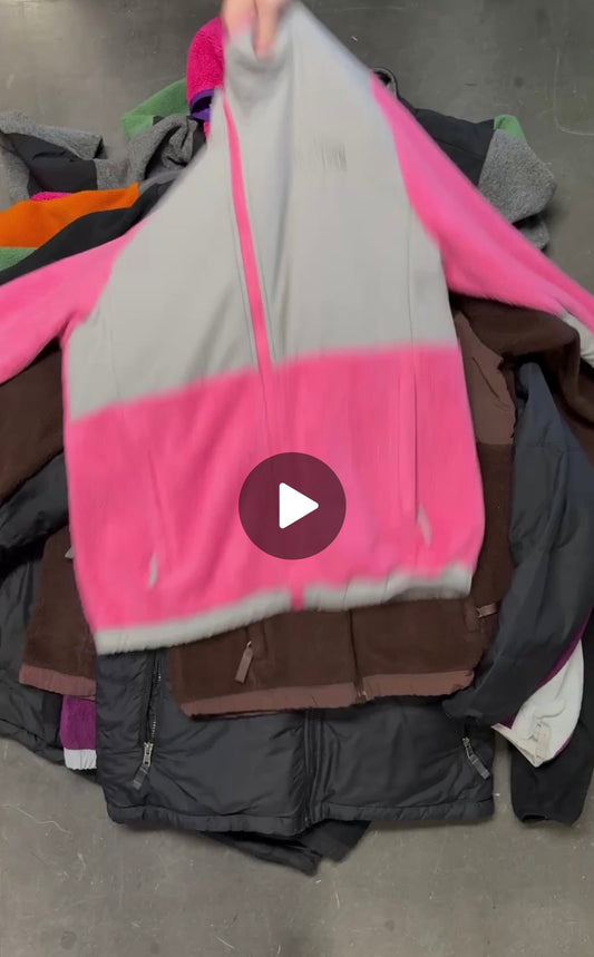 Box 595 - x17 polaires the north face dénali enfant grade A