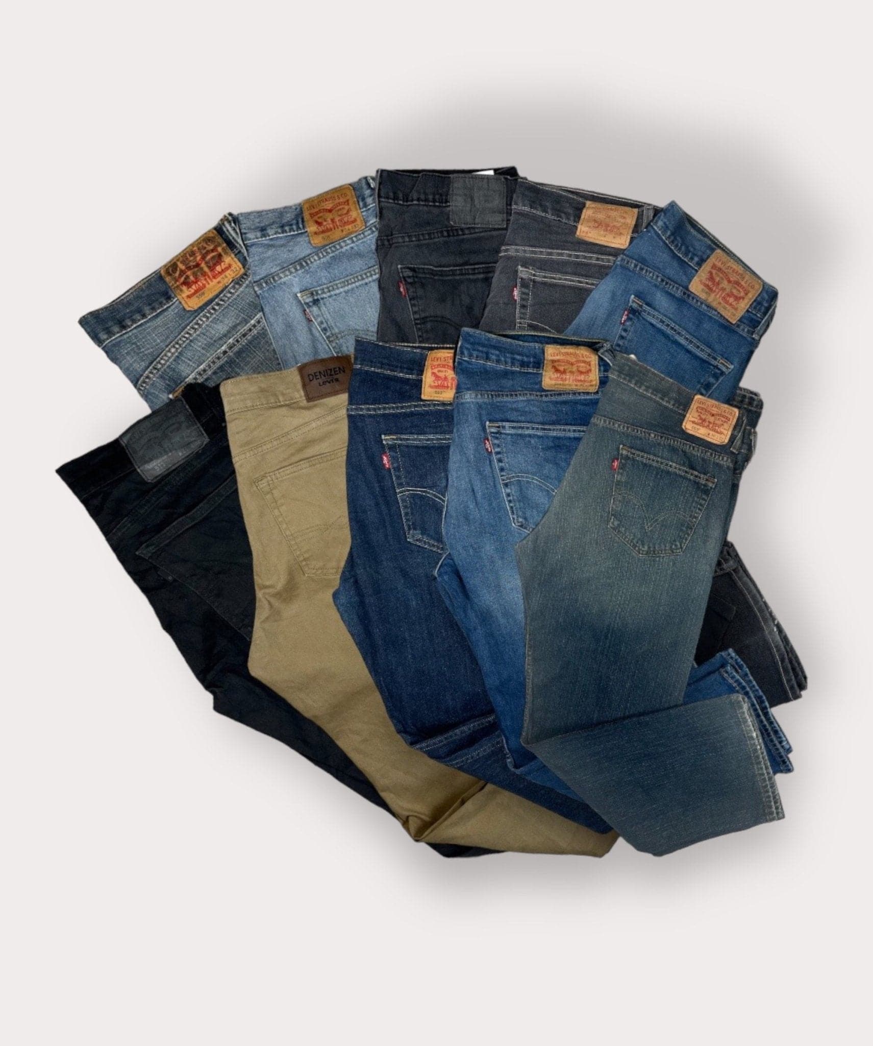 Box 15 Jeans Levi's 9.30€/pcs Grade A - Kloset Box